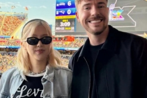 기사로 이동 - 상상도 못한 조합… 블랙핑크 로제, ‘세계 1위’ 이 남자와 포착