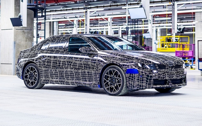 thumbnail - “테슬라 괜히 샀다”… 오너들 잠 못 이루게 할 BMW ‘괴물 전기차’ 정체