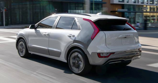 thumbnail - “한 달에 한번 갈까 말까”… 주유소 존재감 잊게 만든 국산 SUV