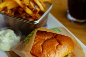 기사로 이동 - 초가공식품의 위력...몰랐던 이 습관, 사망률 48% 높였다