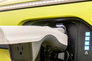 기사로 이동 - 요즘 분위기 심상찮더니… 결국 1년 쉬어가는 국산 전기차