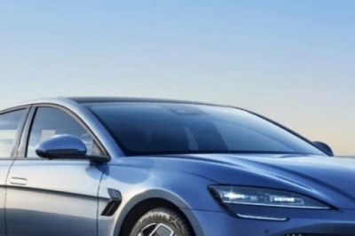 thumbnail - 이 가격이면 고민되겠네… 테슬라 잡으러 온 3천만 원대 전기 세단