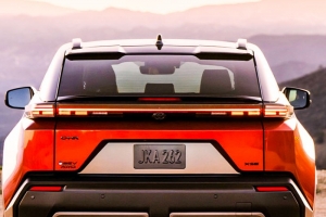 기사로 이동 - 이 디자인에 사륜구동까지… 토요타가 작심하고 내놓은 5천만원대 전기차