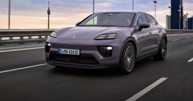 thumbnail - 1년 만에 버려졌다… 포르쉐, 중국산 대신 삼성 택한 속사정