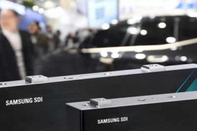 thumbnail - 1년 만에 버려졌다… 포르쉐, 중국산 대신 삼성 택한 속사정