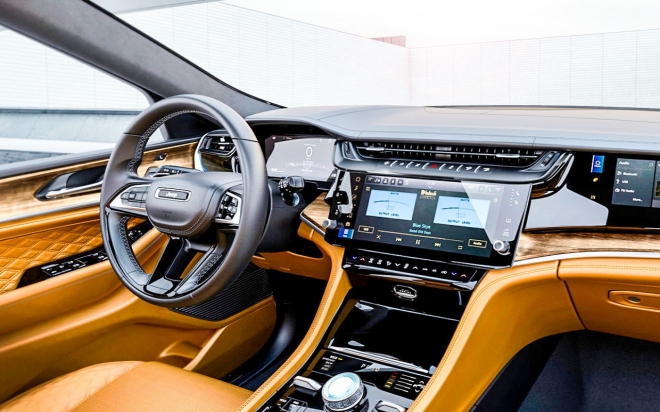 thumbnail - 무더운 여름 심장을 울린다… 5.7리터 8기통 품고 돌아올 ‘그 SUV’