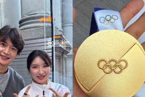 기사로 이동 - 금메달보다 빛나는 투샷… 올림픽 2관왕, 아이돌과 깜짝 만남