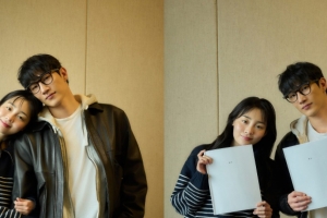 기사로 이동 - 이번엔 못다 한 사랑을… 넷플릭스 신작에 ‘파친코’ 부부 뜬다