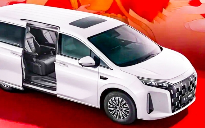 thumbnail - 6월, 패밀리카 시장 술렁인다... 카니발보다 큰 7인승 하이브리드 등장