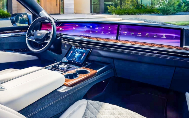 thumbnail - 도로 위 움직이는 VIP 라운지라니… 55인치 화면 품은 신형 에스컬레이드