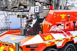 기사로 이동 - 추운 겨울, 더는 위험 속으로… 800도 불길 뚫는 현대차의 특수 로봇