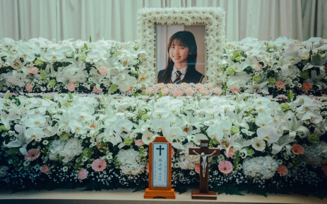 thumbnail - 영화관에선 왜 안 봤을까… 넷플릭스 2위 찍은 박신양 복귀작