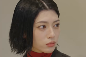 기사로 이동 - 다가오는 3월이 기대되네… 46세 성시경, 17살 연하 배우와 심상찮은 분위기