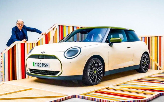 thumbnail - 쌀쌀한 2월의 반가운 소식… 폴 스미스 감성 담은 5천만원대 미니 전기차