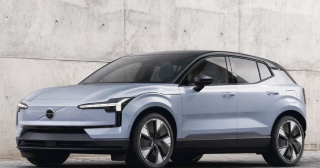 thumbnail - 안전 대명사라 믿었는데… 볼보 EX30, 배터리 전량 교체 결정