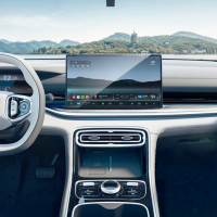 thumbnail - 주유소 갈 일이 없겠네... 1700km 달리는 1500만원대 하이브리드 세단