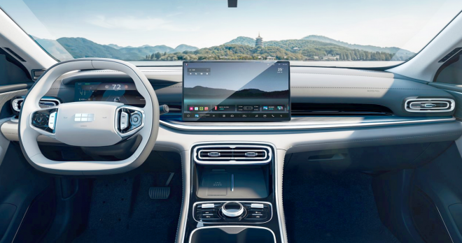 thumbnail - 주유소 갈 일이 없겠네... 1700km 달리는 1500만원대 하이브리드 세단