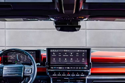 thumbnail - 도로를 대각선으로 달린다… 상상 초월하는 ‘허머 EV’ 국내 상륙 임박