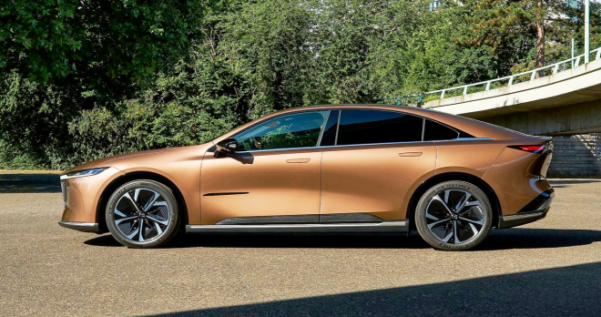 thumbnail - 일본 감성 포기 못했나… 한번 주유로 1300km 달리는 신형 세단