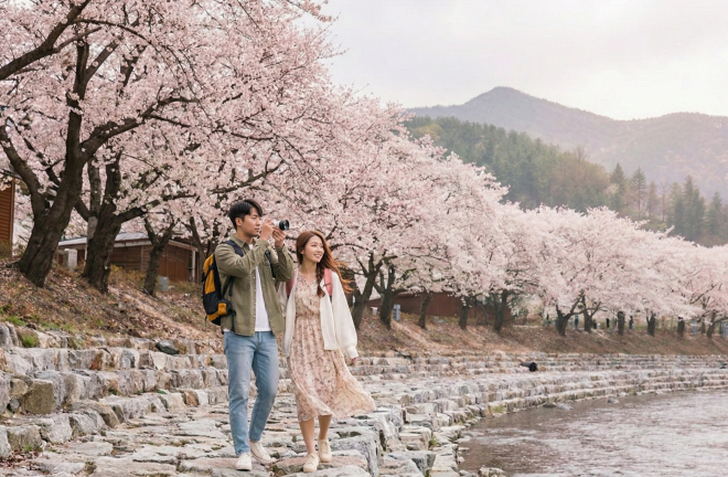 thumbnail - ‘충주맨’ 떠났지만 여행지는 남았다…요즘 뜨는 충주 여행 명소 5곳