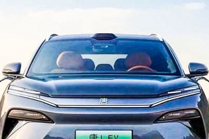 기사로 이동 - 이제 화장실만 다녀오세요… 5분 만에 끝나는 전기차 충전 기술