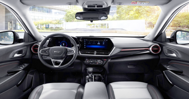 thumbnail - 밋밋한 건 이제 그만… 3월의 도로를 달굴 2천만원대 쉐보레 SUV