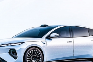 기사로 이동 - 봄바람 타고 등장한 압도적 크기… 주유 한번에 1000km 달리는 세단