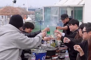 기사로 이동 - 통장은 텅 비었지만 마음만은… 15억 잃은 양치승의 첫 월급 사용처