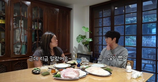 thumbnail - 리즈 시절로 돌아갔네… 3월 맞아 확 달라진 성시경 근황