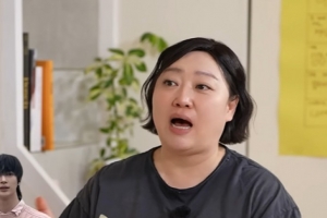 기사로 이동 - “이게 월드클래스구나 싶었죠”… 박준면이 감탄한 아이유·변우석의 남다른 선물