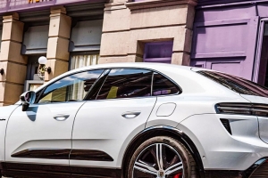 기사로 이동 - 점점 더 멀어지는 나의 드림카… 포르쉐가 밝힌 ‘가치 우선’ 전략의 실체