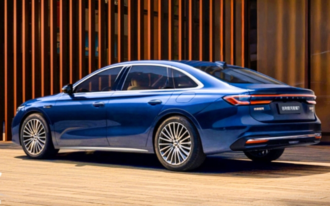 thumbnail - 그랜저 사려다 돌아보게 되네… 2천만원대 중국산 세단의 반란