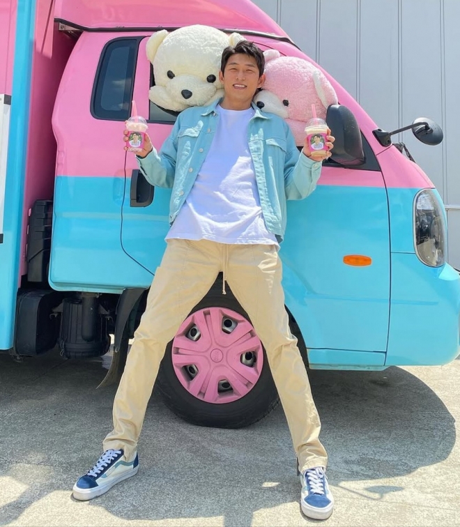 thumbnail - 봄바람 부는 4월, 드디어 장가간다… ‘열혈사제’ 빌런의 반전 소식