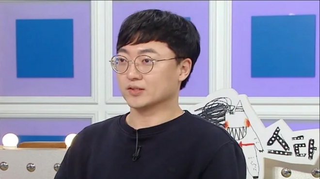 thumbnail - 공무원에 뼈 묻겠다더니… 쌀쌀한 3월, 홀로서기 나선 충주맨의 속사정