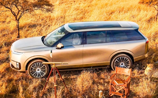 thumbnail - 디자인은 거의 똑같은데… 1억도 안하는 ‘대륙의 레인지로버’ 등장