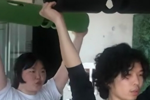 기사로 이동 - “오빠가 이렇게 독할 줄은 몰랐네”… 악뮤 이수현, 1년간의 다이어트 기록