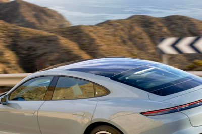 thumbnail - 가격표는 숫자에 불과했다… 보조금 0원, 2억 넘는 전기차에 지갑 연 이유