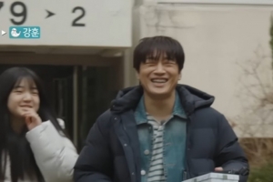 기사로 이동 - 아빠 부탁에 깜짝 등장… 10년 만에 훌쩍 큰 ‘국민 조카’ 근황