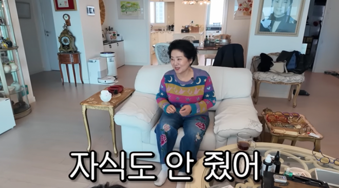 thumbnail - 한강뷰 아파트 살아도… 82세 선우용여가 ‘중고거래’에 눈 뜬 사연