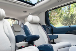 기사로 이동 - 봄나들이 앞두고 고민 깊어지네… 문짝부터 싹 바뀐다는 신형 카니발