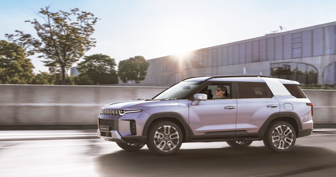 thumbnail - 실물 보고 계약서 썼습니다… 오너 평점 9.4점 찍은 국산 SUV