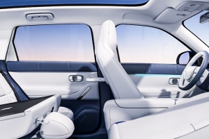 기사로 이동 - 봄나들이 고민되네… 1400만원에 500km 달리는 전기 SUV