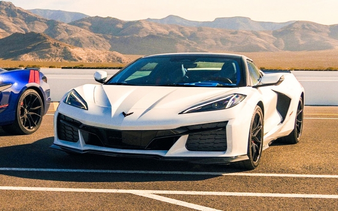 thumbnail - 이 소리 때문에 타는 거죠… 8기통 심장 품은 쉐보레 신형 콜벳