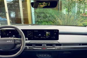 기사로 이동 - 가성비만 좋은 줄 알았는데… 3월 도로 위 휩쓰는 기아 EV3