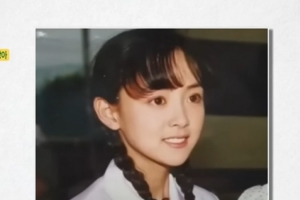 기사로 이동 - 남들처럼 사는게 왜 이리 어렵죠... 80년대 ‘책받침 여신’의 솔직 고백