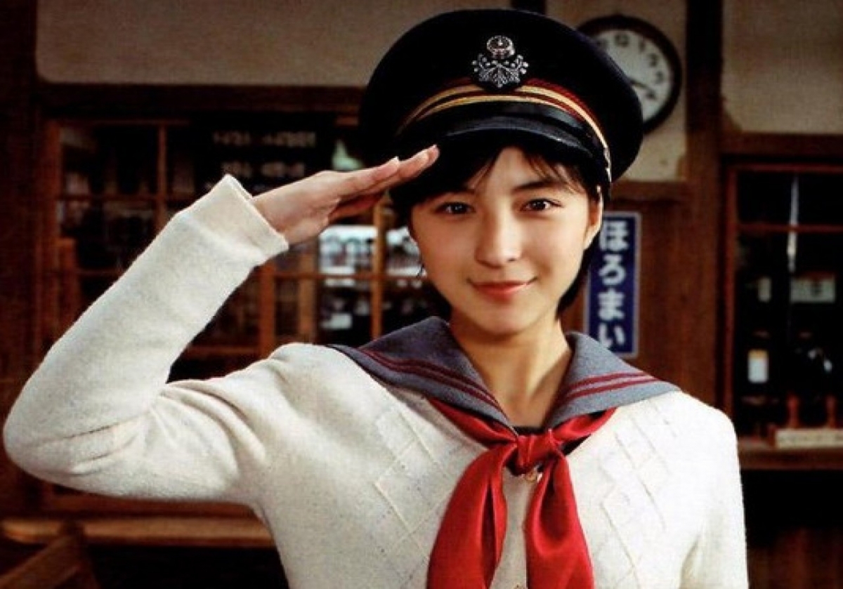 thumbnail - 따뜻한 시선으로 봐달라니… 4월, 논란의 여배우가 돌아온다