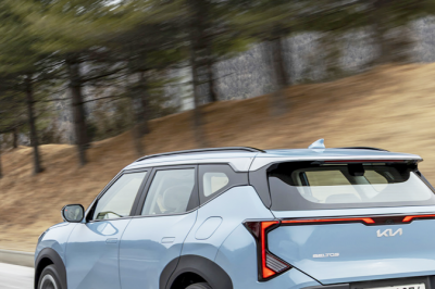 thumbnail - 연비만 좋으면 다가 아니었네… 4월, 국산 하이브리드 SUV 고민 끝