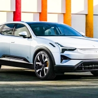 thumbnail - 날 좋은 4월, 고민 깊어지네… 테슬라 고객만 콕 집어 3100만원 깎아준다