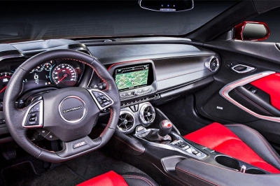 thumbnail - 가족용으로 타라는 건가… ‘범블비’ 카마로, 문짝 4개 달고 부활 확정