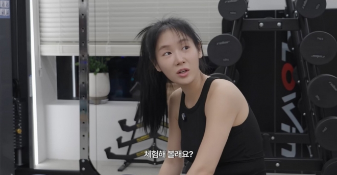 thumbnail - 스키니진 입기 전에 알아두세요… 20kg 뺀 소유가 절대 빼먹지 않는다는 ‘이 부위’